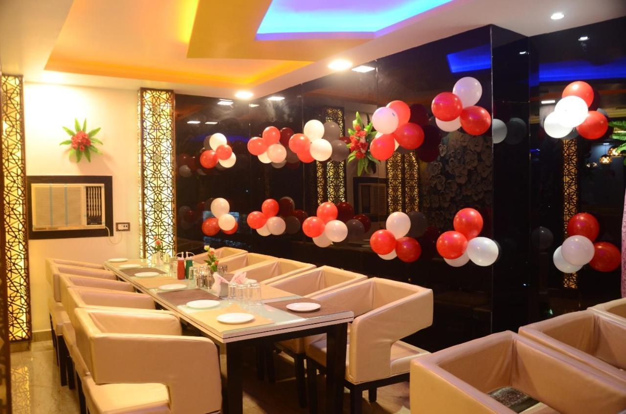 Hotel Paradise Inn Auraiya ภายนอก รูปภาพ