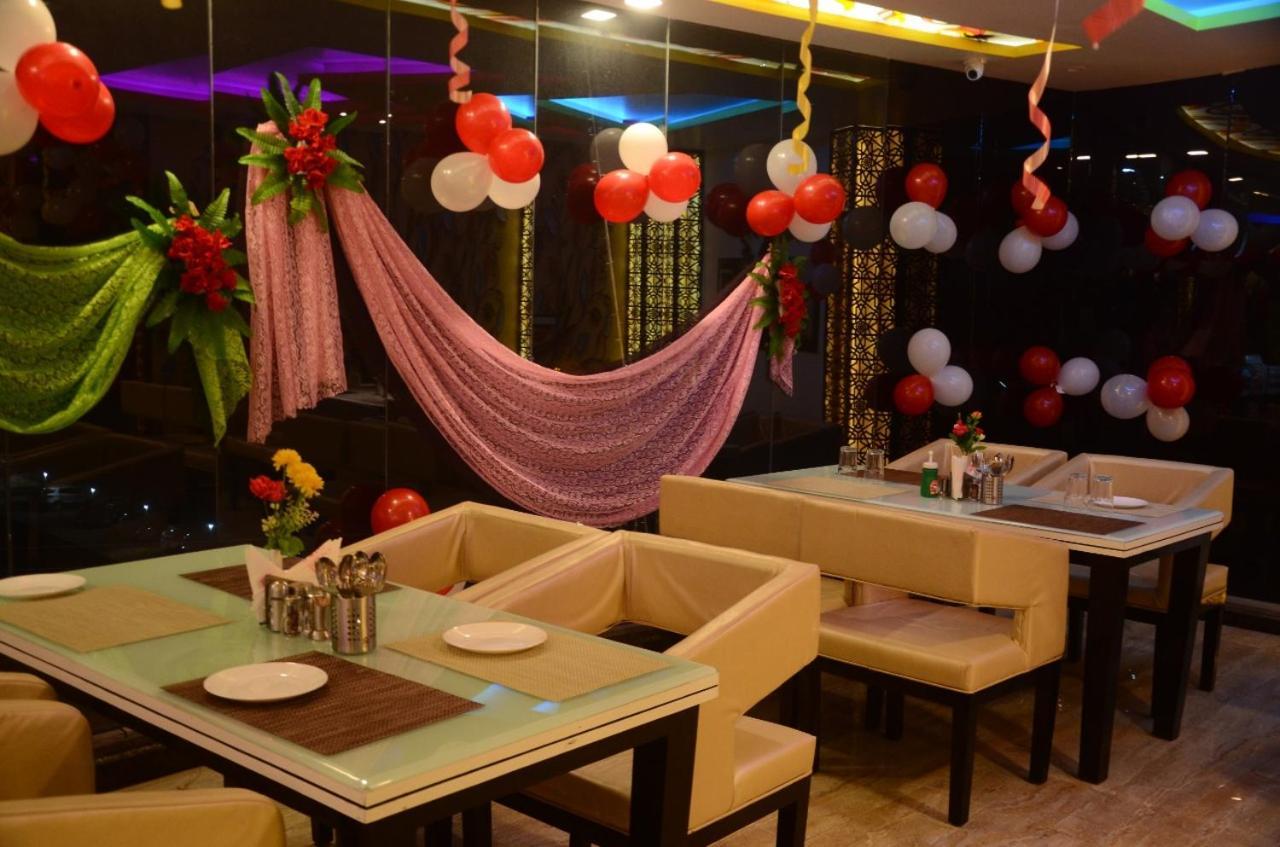 Hotel Paradise Inn Auraiya ภายนอก รูปภาพ